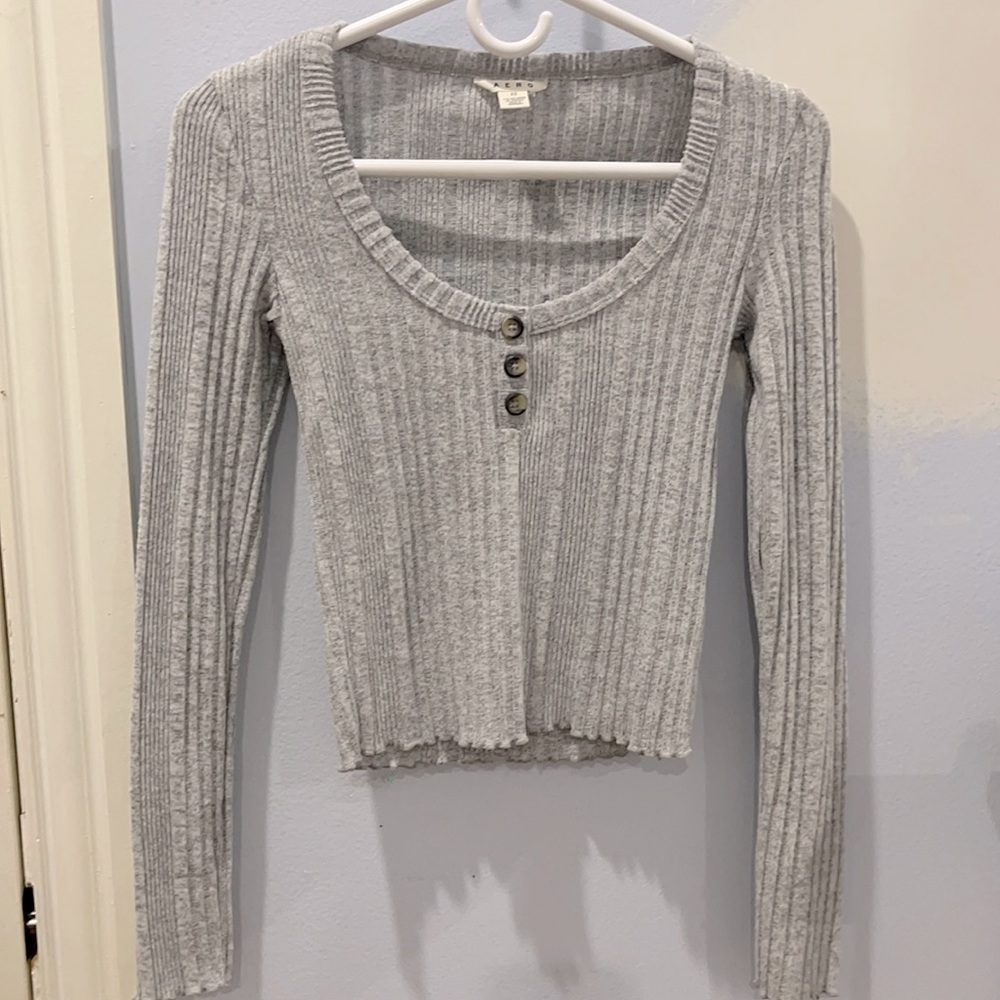 Gray long sleeve Aeropostal soft shirt